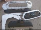 Toyota Tacoma Sr 5TFRX5GNXJX115103 fotografie