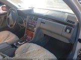 Mercedes-Benz E 430 WDBJF70J8YB015879 снимка