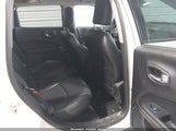 Jeep Compass Latitude 4X4 3C4NJDBB5KT593479 снимка