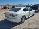 Toyota Camry Xle 4T1B11HK7JU025954 photo