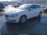 Volvo V60 T5 Premier Plus YV1612SC8F1203337 снимка