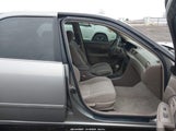 Toyota Camry Le JT2BG22K110558433 снимка