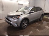Toyota Rav4 Xle JTMRFREV8JJ232601 снимка