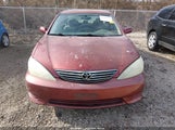 Toyota Camry Le 4T1BE32KX6U149331 снимка