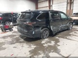 Toyota Sienna Le 5TDBRKECXRS224772 снимка