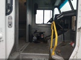 Ford F-59 Commercial Stripped 1F66F5KY8J0A09204 fotografie