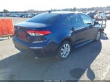 Toyota Corolla Le JTDEPRAE3LJ043181 снимка