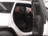 Jeep Grand Cherokee Laredo 4X4 1C4RJFAGXJC348679 photo