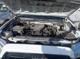 Toyota Tacoma Sr 5TFRX5GN7JX106858 fotografie