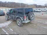 Jeep Wrangler Unlimited Sahara 4X4 1C4HJXEG8JW115930 fotografie