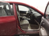 Nissan Rogue S JN8AS58VX8W143997 снимка