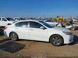 Honda Accord Lx 1HGCR2F30FA055715 снимка