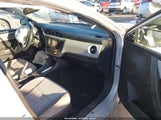 Toyota Corolla Le 2T1BURHE3JC093394 снимка