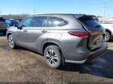 Toyota Highlander Xle 5TDGZRBH5NS239737 photo