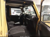 Jeep Wrangler Unlimited Sahara 1C4BJWEG0FL602497 fotografie