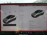 Tesla Model Y Long Range Dual Motor All-Wheel Drive 5YJYGDEE1MF149602 fotografie