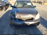 Toyota Matrix 2T1KR32E48C692743 fotografie