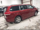 Toyota Sienna Le V6 5TDKK3DC0BS093854 снимка
