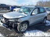 Volkswagen Tiguan S WVGBV7AX4GW580001 photo