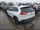 Jeep Cherokee Latitude Fwd 1C4PJLCB9JD544517 photo