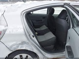 Toyota Prius C Two JTDKDTB33C1006279 снимка
