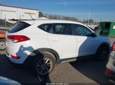 Hyundai Tucson Se KM8J3CA49HU379241 снимка