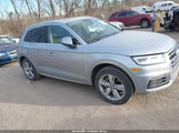 Audi Q5 2.0T Premium/2.0T Tech Premium WA1BNAFY5J2057565 photo