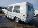 Chevrolet G20 1GBEG25K3SF183552 снимка