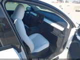 Tesla Model Y Long Range Dual Motor All-Wheel Drive 7SAYGDEE4RA290686 fotografie