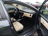 Toyota Corolla Le 2T1BURHE4JC024679 fotografie