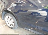 Toyota Corolla Le JTDEPRAE3LJ089755 снимка