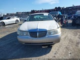 Lincoln Town Car Signature 1LNHM82WXXY703765 fotografie