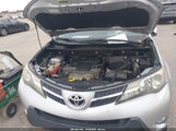 Toyota Rav4 Limited 2T3YFREV2FW137892 снимка