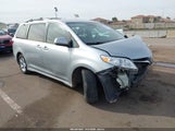 Toyota Sienna Le 8 Passenger 5TDKZ3DC7KS969959 fotografie