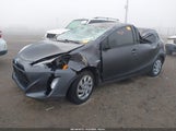 Toyota Prius C Two JTDKDTB38F1582972 снимка