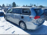 Toyota Sienna Xle V6 8 Passenger 5TDYK3DC4ES455781 fotografie