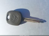 Toyota Rav4 Limited JTMBD31V975071610 снимка