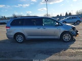 Toyota Sienna Xle V6 8 Passenger 5TDYK3DC6ES446547 fotografie