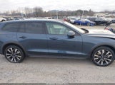 Volvo V60 Cross Country T5 YV4102WK5N1086364 fotografie