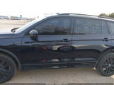 Volkswagen Tiguan 2.0T Se R-Line Black 3VV8B7AX9NM052038 снимка