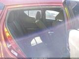 Toyota C-Hr Xle Premium NMTKHMBX2JR003823 photo