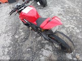 Ducati Streetfighter V4/V4S ZDMFAKWW4RB009501 photo