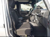 Jeep Wrangler Unlimited Sahara 4X4 1C4BJWEG5HL665324 fotografie