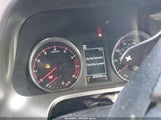 Toyota Rav4 Se JTMJFREV0JJ232640 снимка