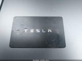 Tesla Model Y Long Range Dual Motor All-Wheel Drive 7SAYGDEE0RF083795 fotografie