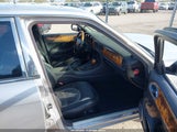 Jaguar Xj8 Vanden Plas SAJFA24C3YLF01860 снимка