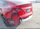 Tesla Model Y Long Range Dual Motor All-Wheel Drive/Performance Dual Motor All-Wheel Drive 5YJYGDEF8LF019145 photo