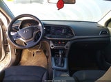 Hyundai Elantra Se 5NPD74LF5JH287067 снимка
