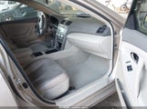 Toyota Camry Le 4T1BE46K68U731994 снимка