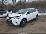 Toyota Rav4 Le 2T3ZFREV2JW470378 снимка